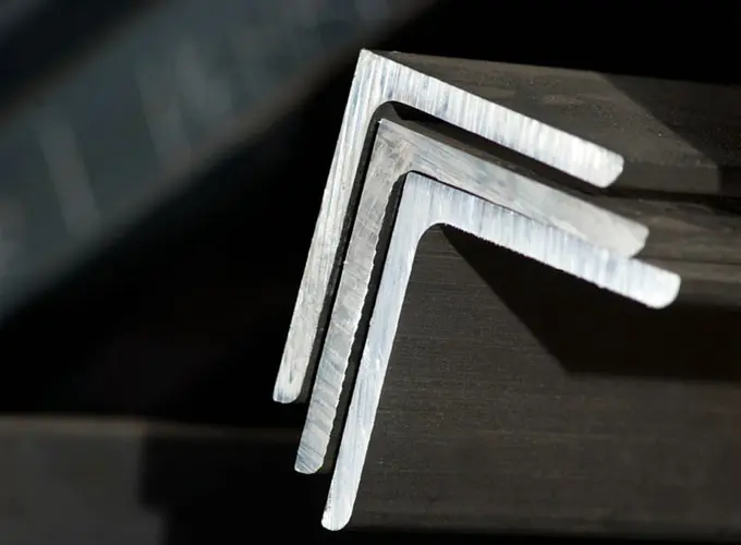 Angulo “L” Laminado
